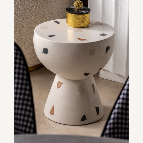 Massa Side Table