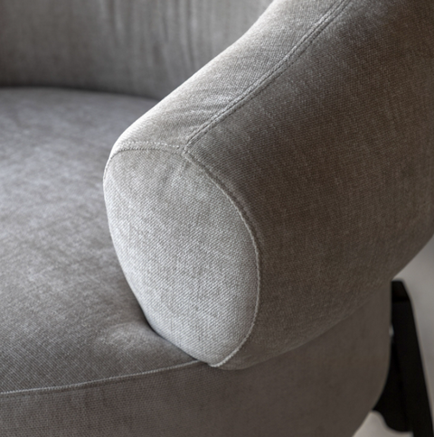 Ardo Armchair